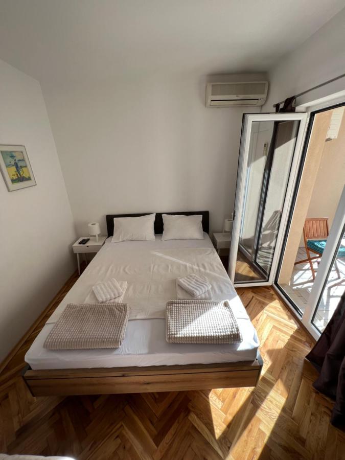 Ksenia Guesthouse Apartments And Studios Budva Eksteriør billede