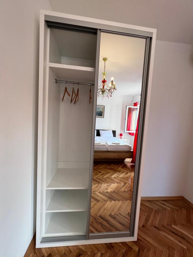 Ksenia Guesthouse Apartments And Studios Budva Eksteriør billede