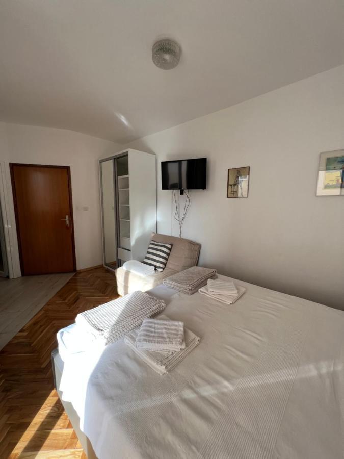 Ksenia Guesthouse Apartments And Studios Budva Eksteriør billede