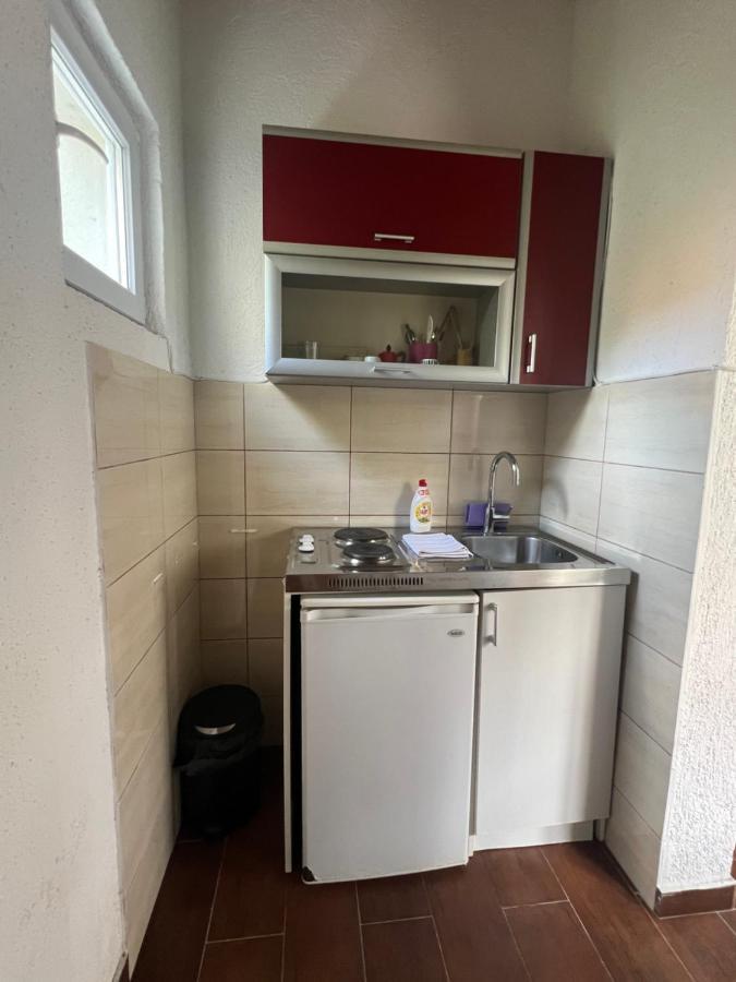 Ksenia Guesthouse Apartments And Studios Budva Eksteriør billede